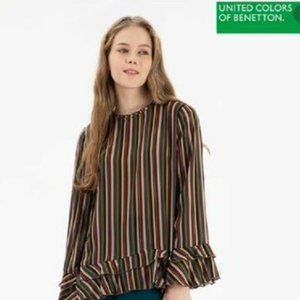 SOLD OUT!!  🥰United Colors of Benetton Striped Ruffle Blouse